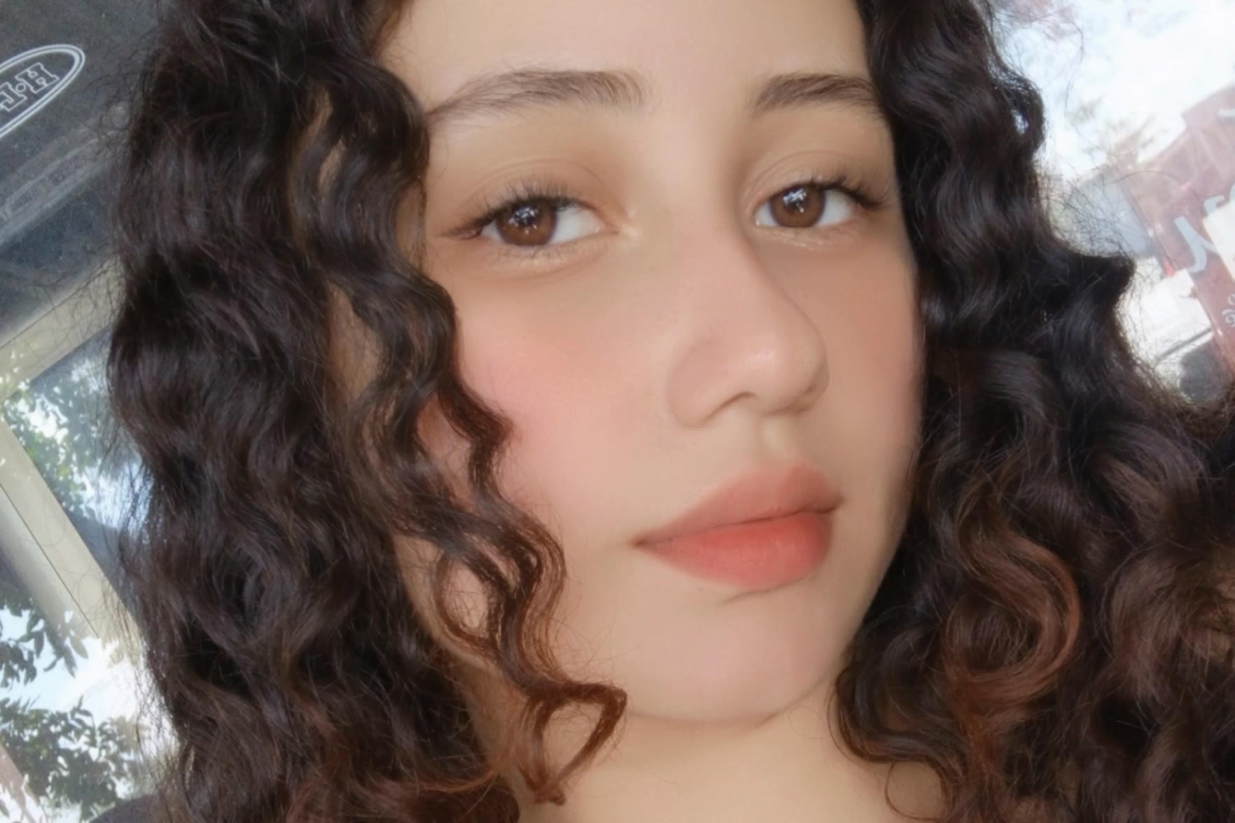 Kling AI work 320943653654287 - camera iris AI video