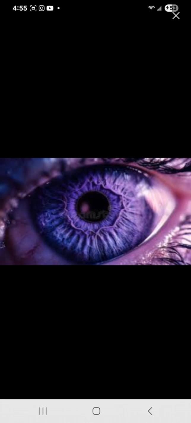 Violet Iris - camera iris AI video