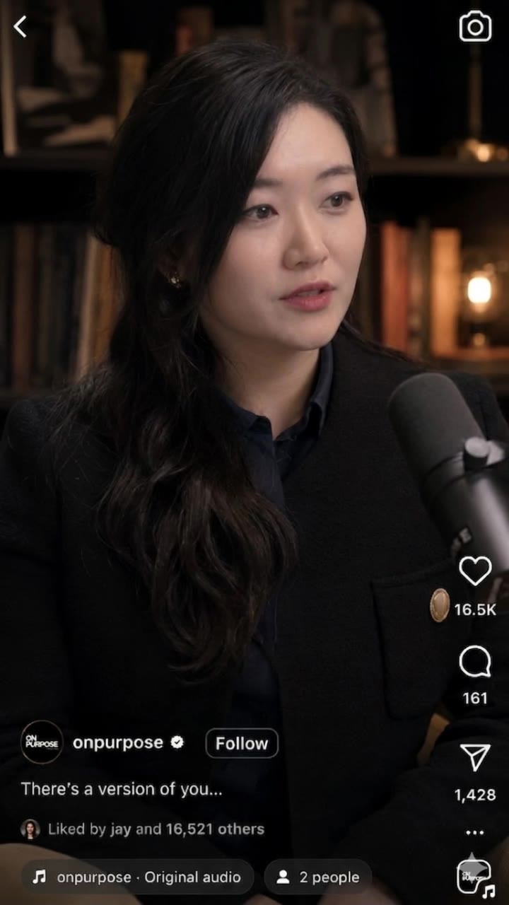 Kling AI work 311845921525223 - podcast logos AI video
