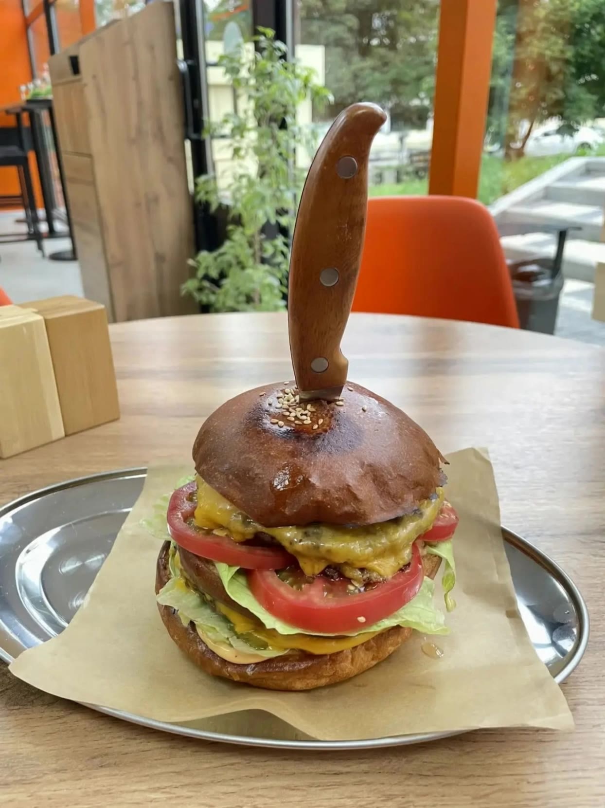 Kling AI work 315076429524601 - burger desktop wallpaper AI video