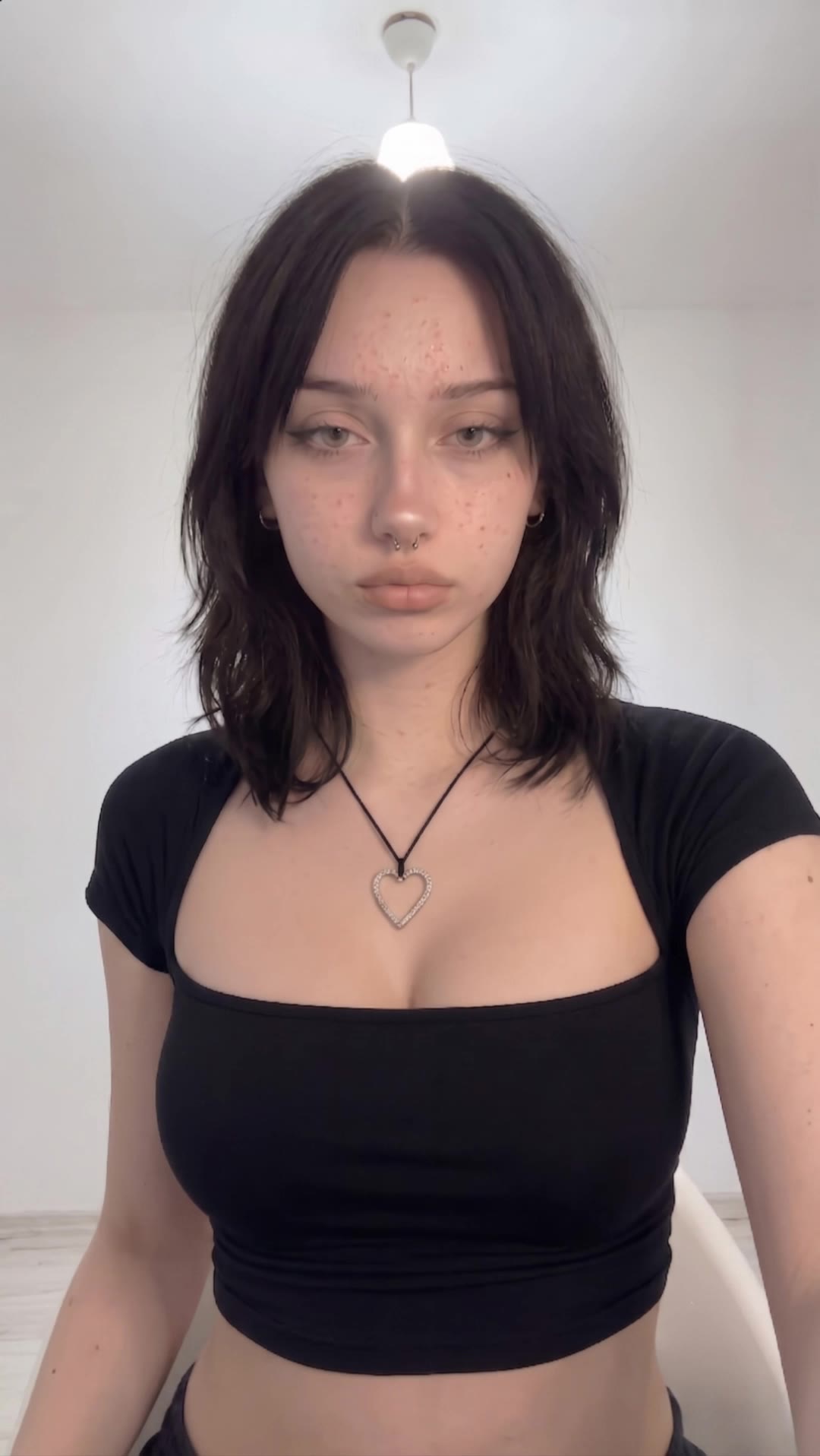 influencer - influencer shooting AI video