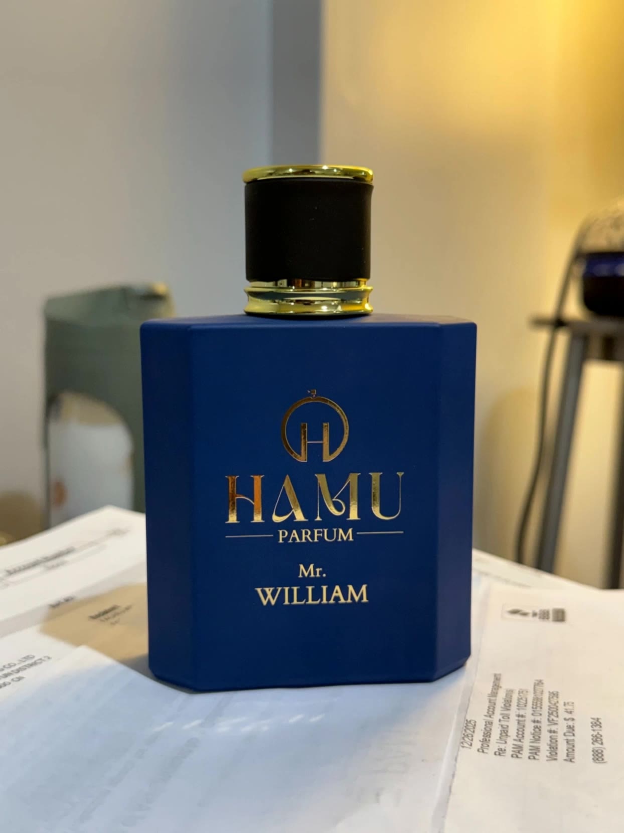 Kling AI work 308949220615678 - parfum video AI video