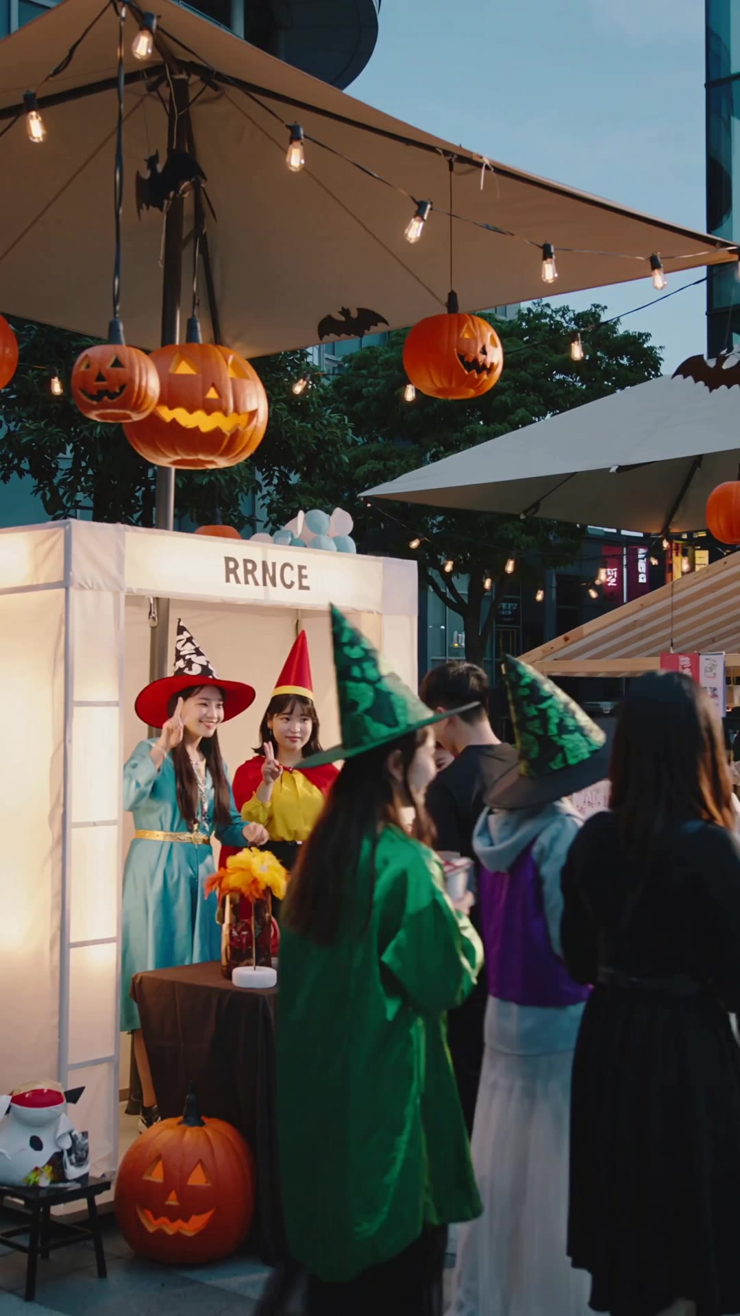 hALOWEEN BAZAAR - ai halloween trend AI video