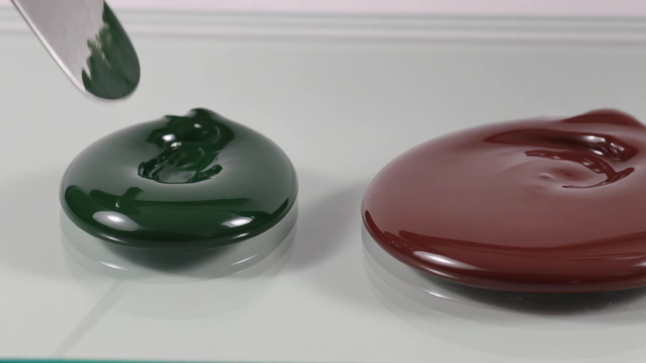 Kling AI work 321163430500573 - burgundy wine color AI video