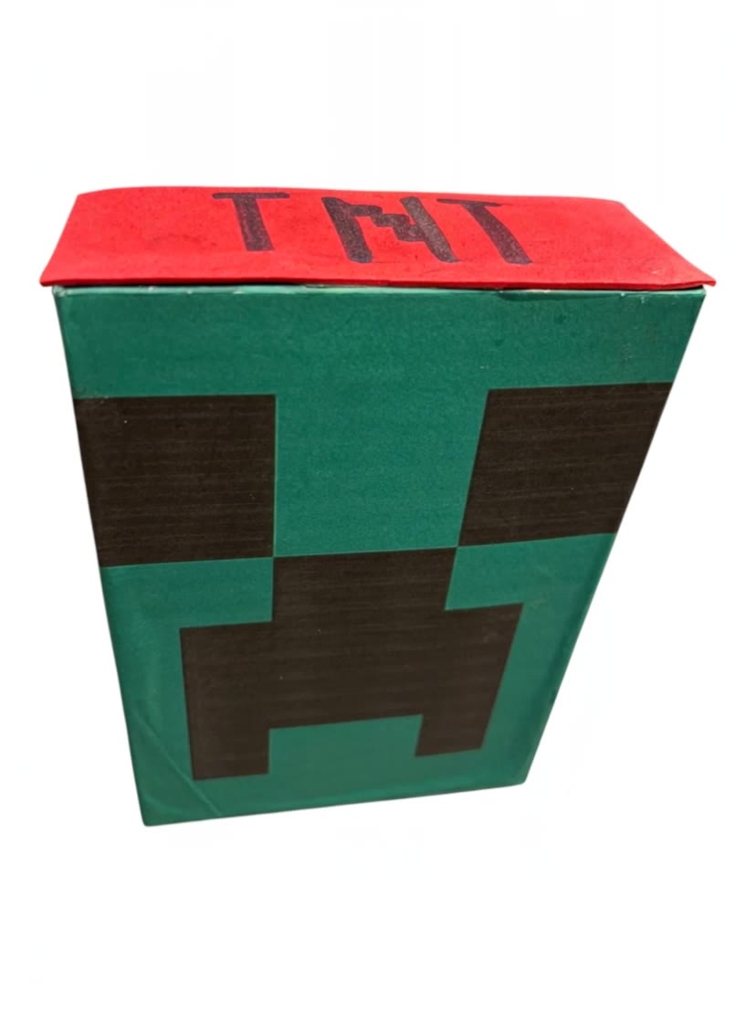 Kling AI work 317214902306957 - flies minecraft AI video