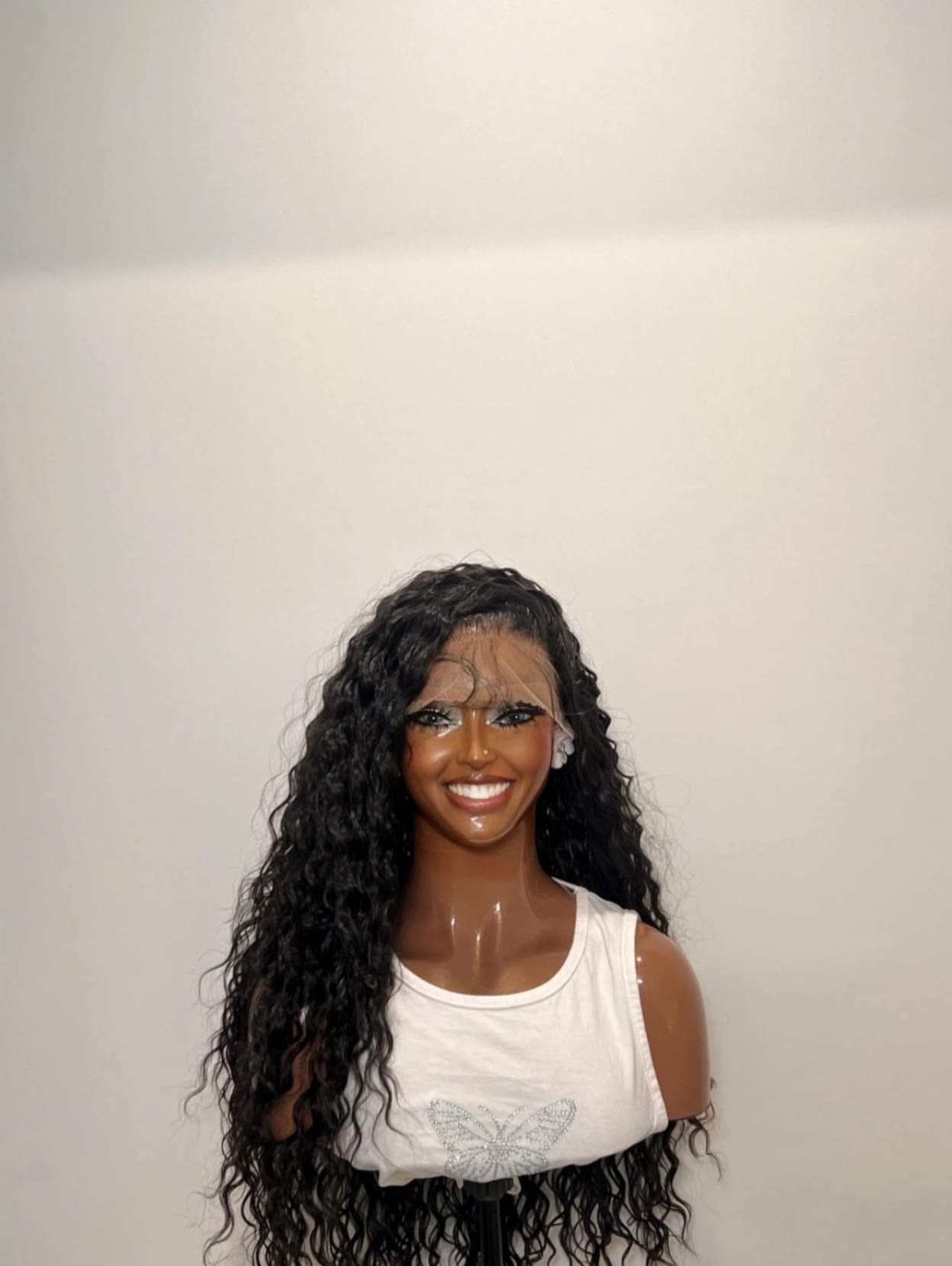 Kling AI work 312845815527269 - long's hair studio AI video