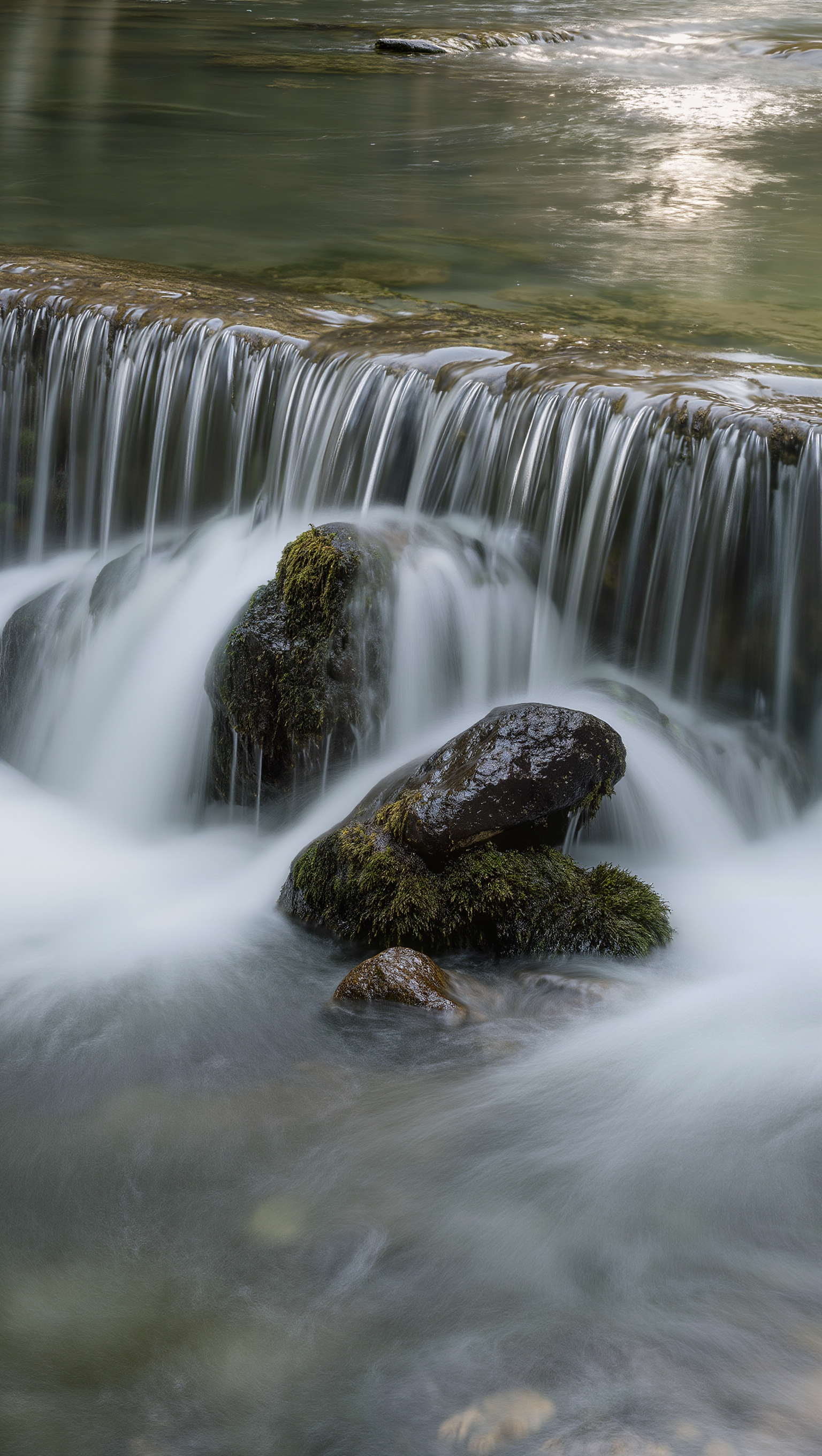 Kling AI work 309014554528795 - motion waterfall picture AI image