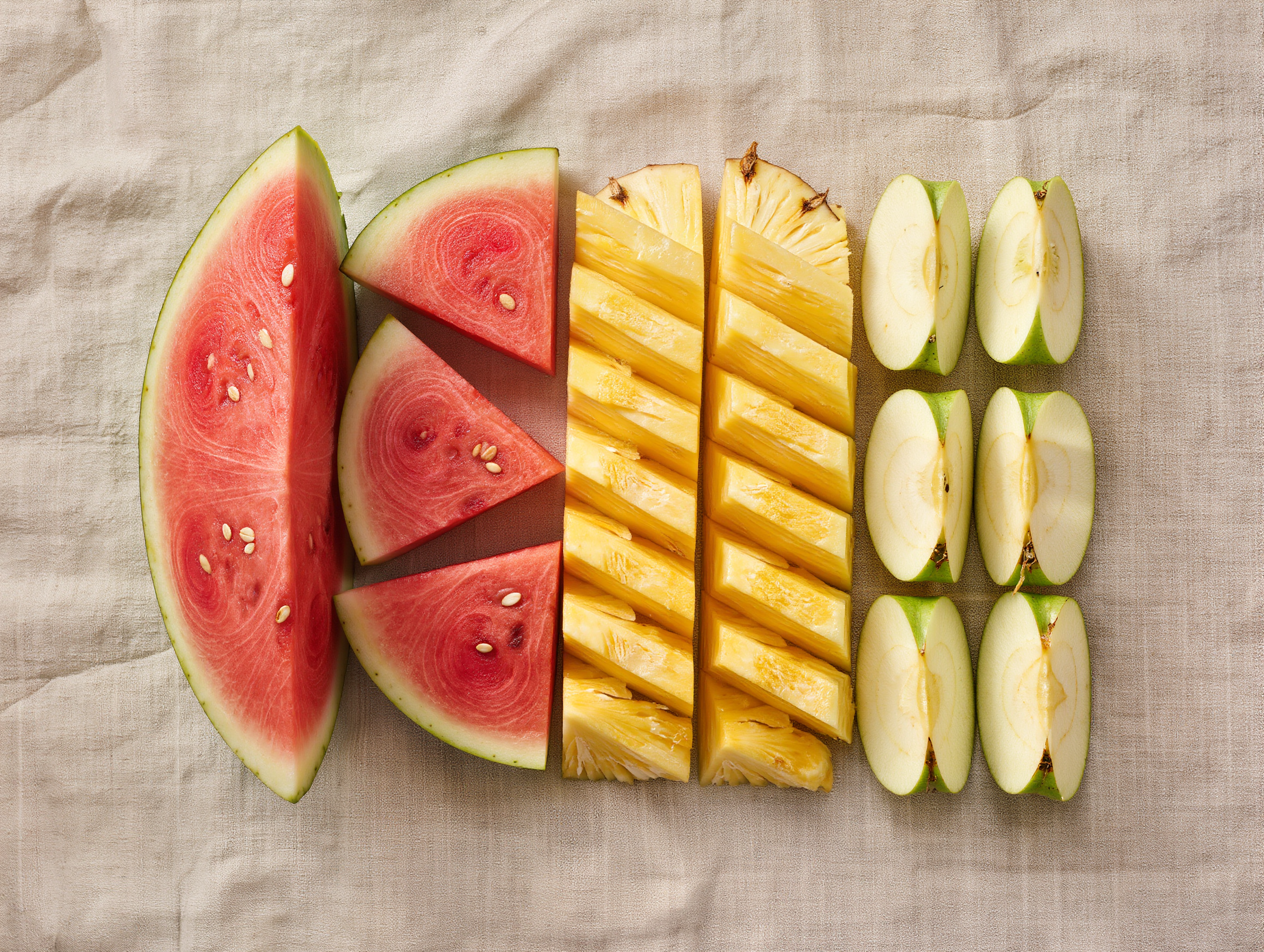 Kling AI work 310798318667511 - flat lay pics AI image