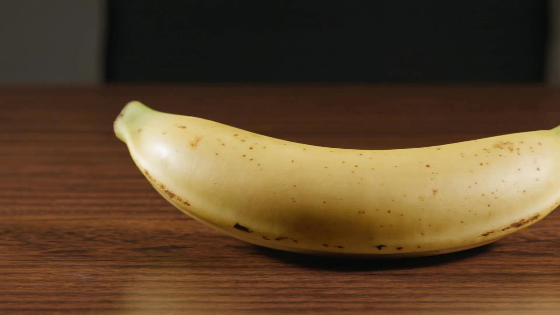 Banana - banana sketches AI video