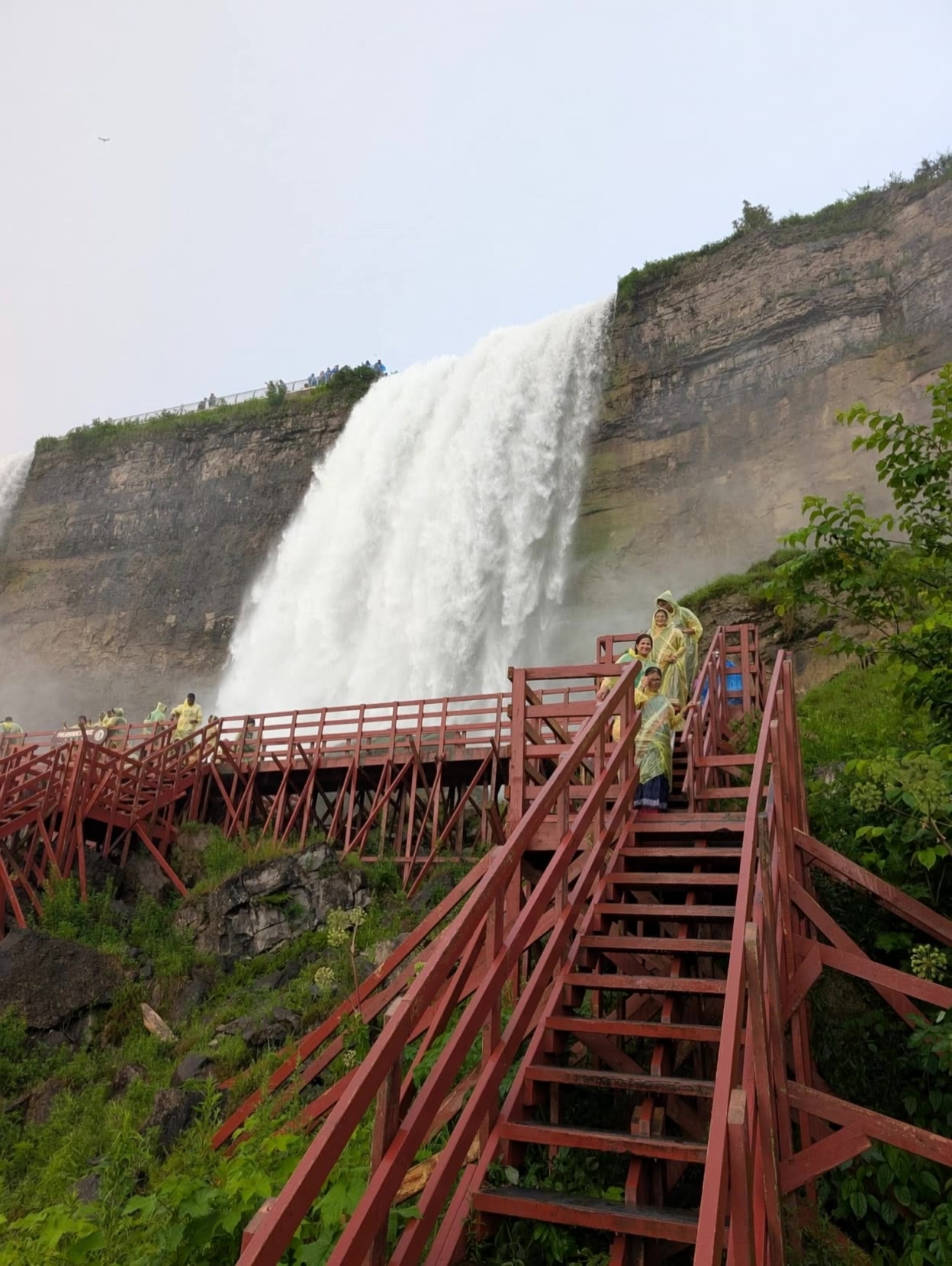 Kling AI work 315067339663799 - motion waterfall picture AI video