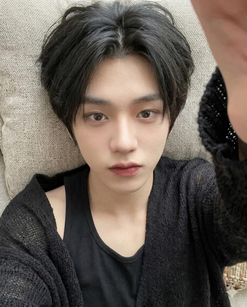 Kling AI work 311172596520804 - hair filters AI video