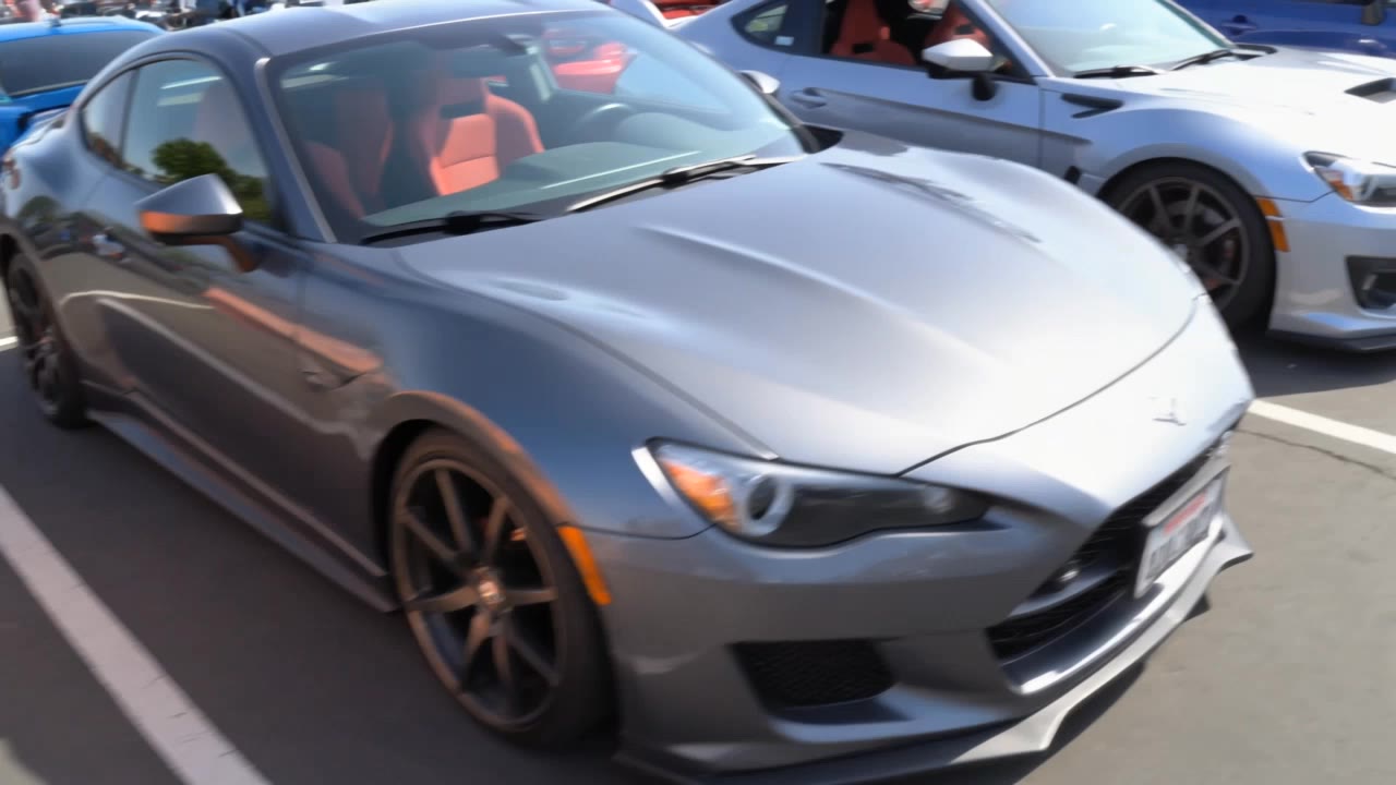 cars - aspect ratio for tiktok AI video