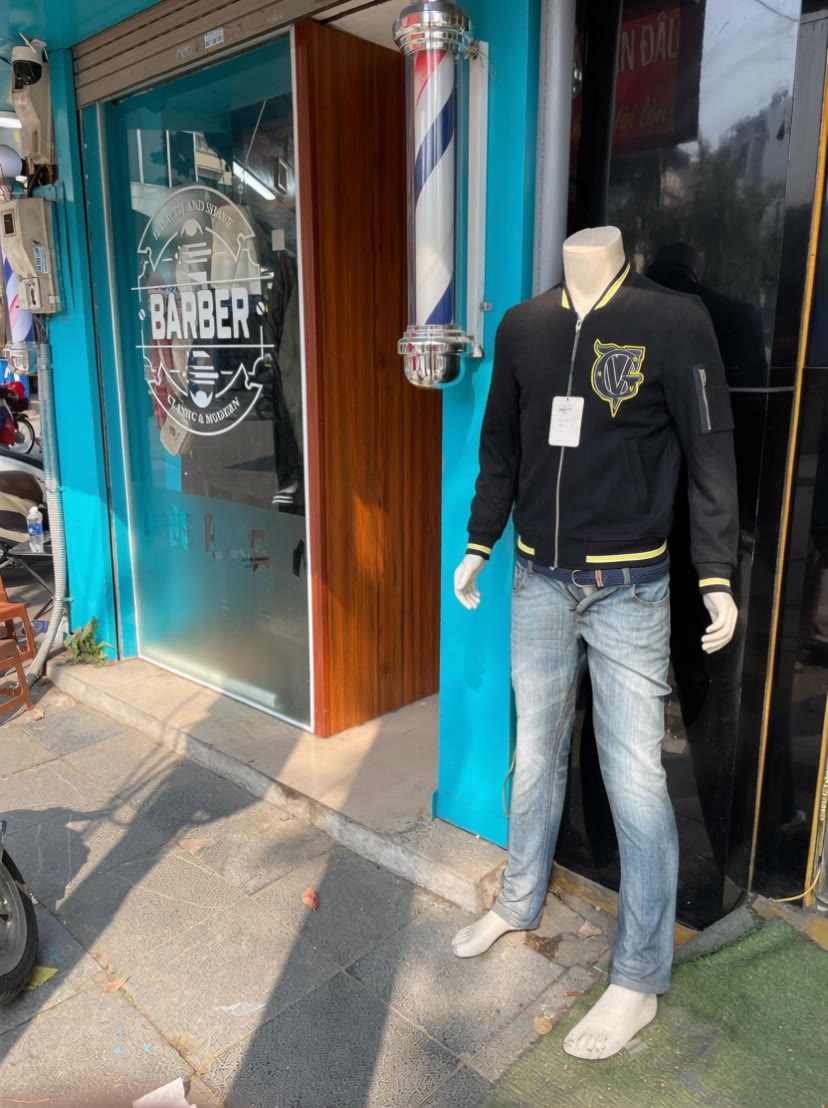 Kling AI work 301911214655924 - Ghost Mannequin AI video