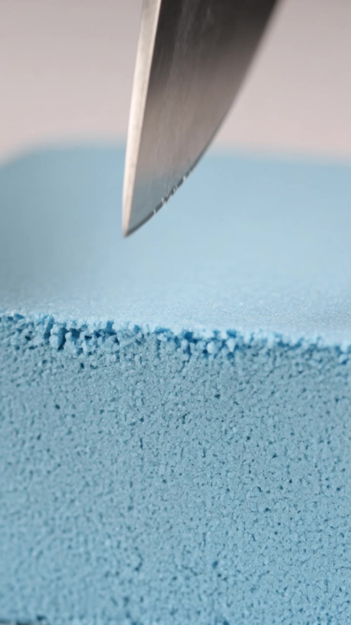 Kling AI work 315447013664952 - textured crop cut AI video