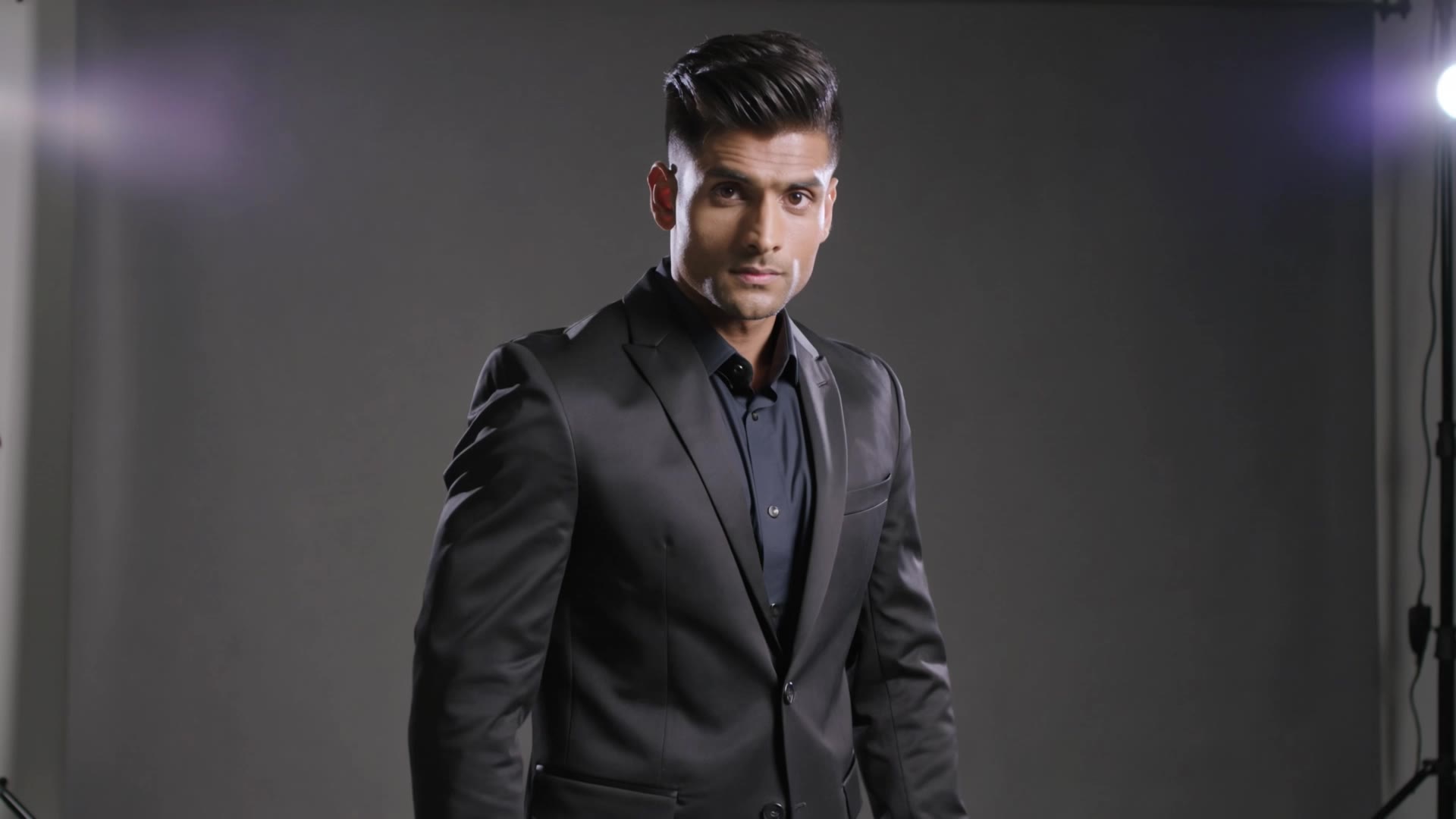 Kling AI work 309004972502461 - good haircut for men AI video