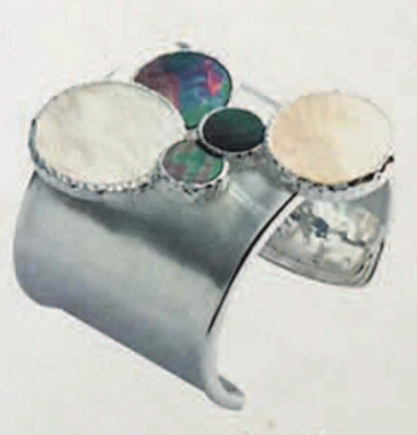 Kling AI work 318873903525337 - jewellery ai generator AI video