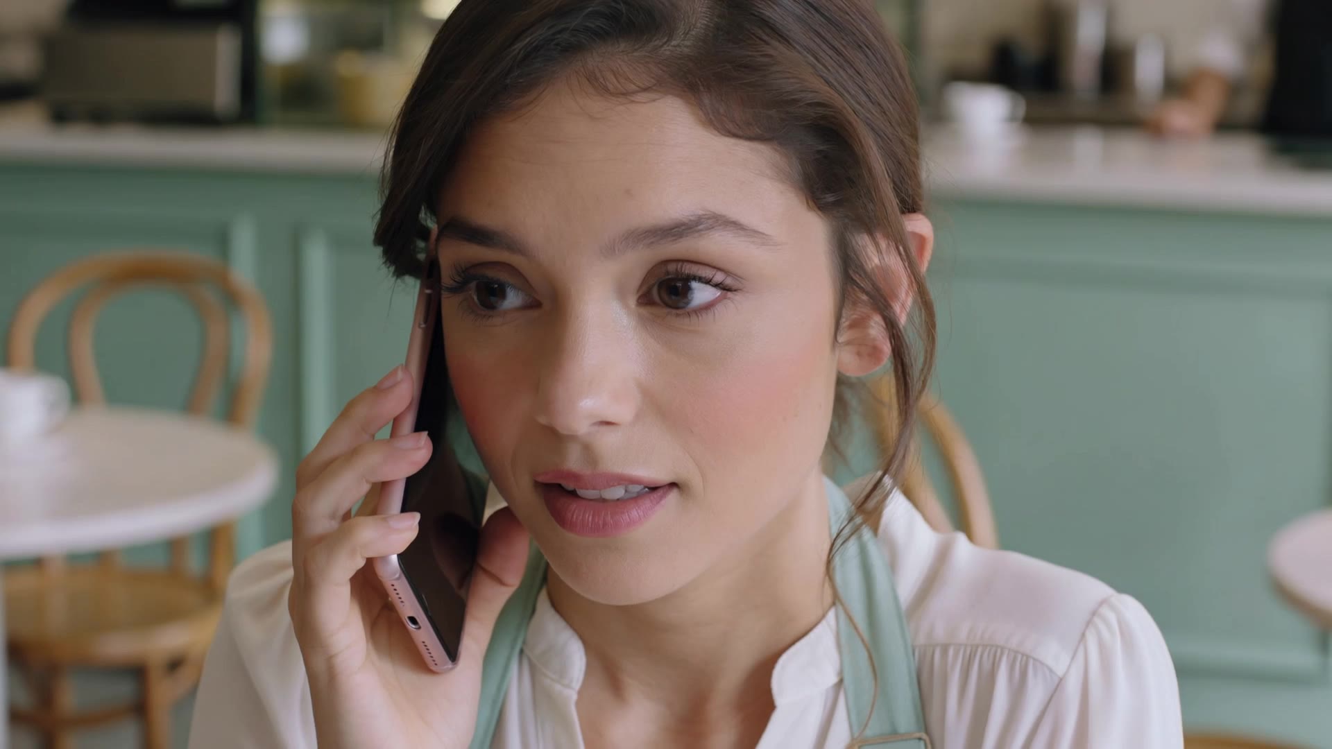 At the phone - heart phone wallpaper AI video
