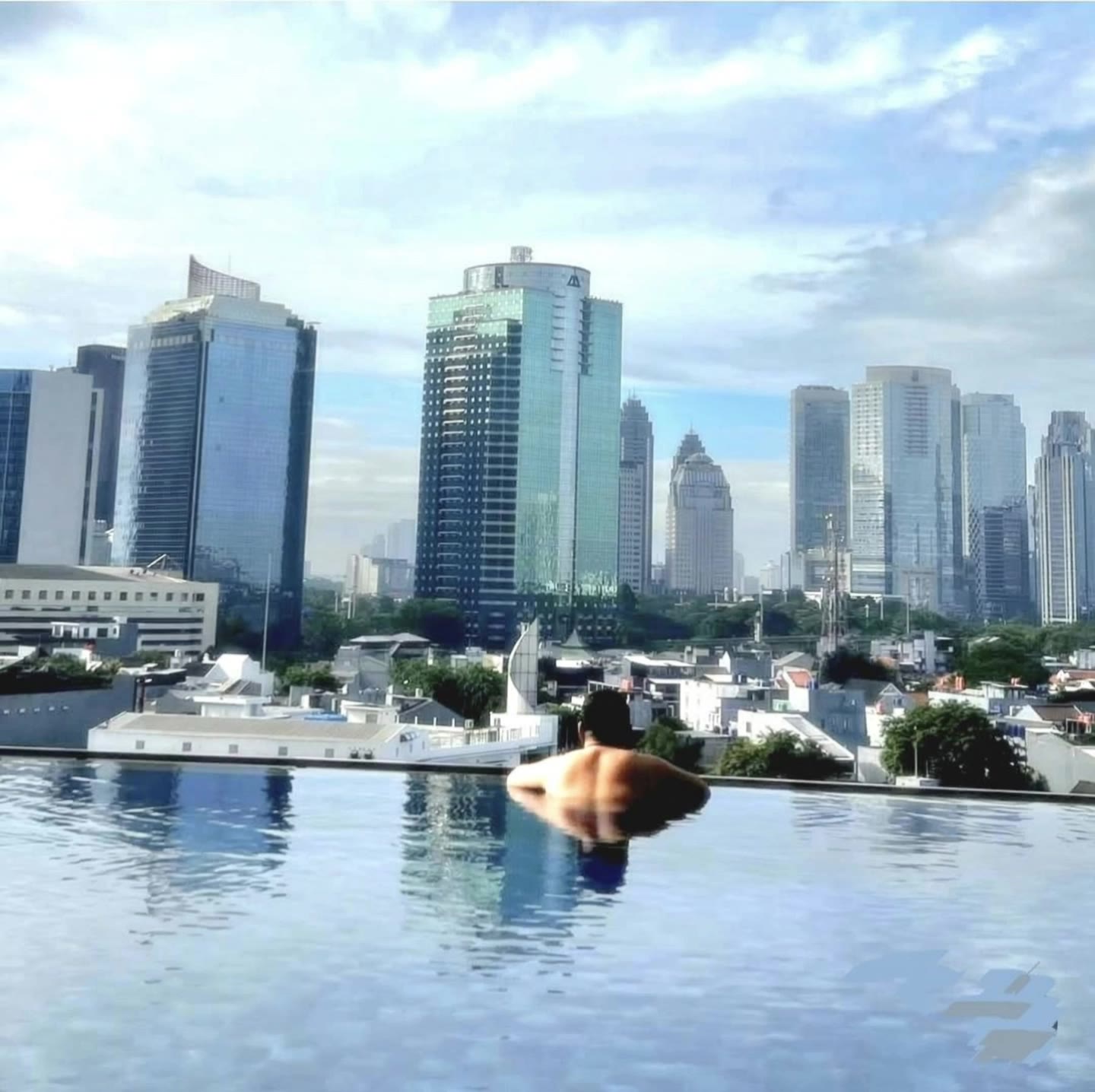 concrete city to Infinity - infinity pictures AI video