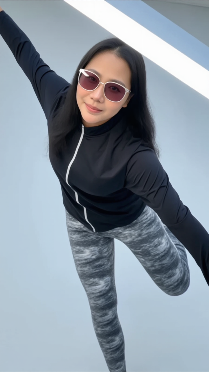Kling AI work 306597190666930 - what is flip the camera trend AI image
