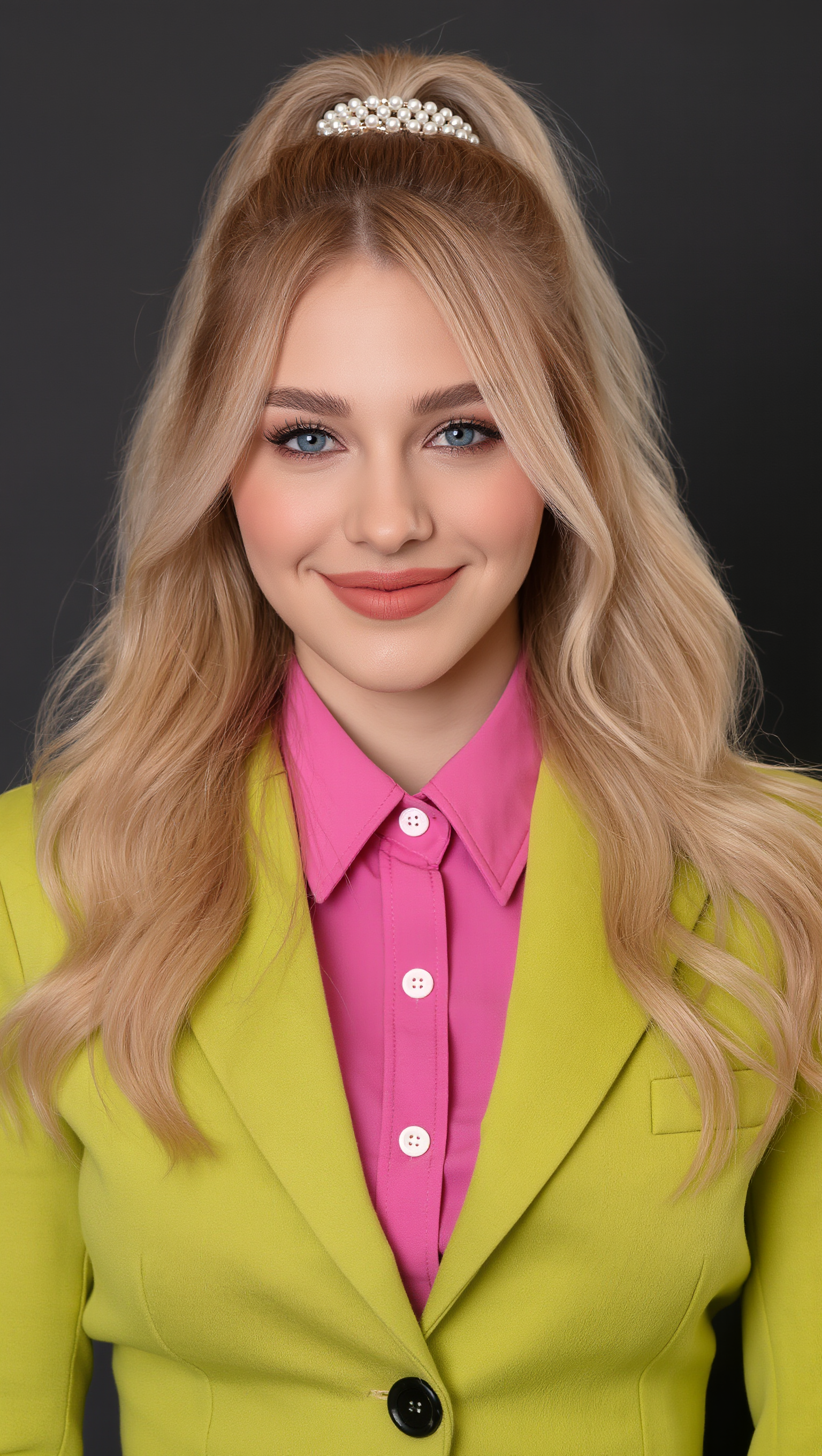 Kling AI work 314391551665292 - professional background for headshot AI image