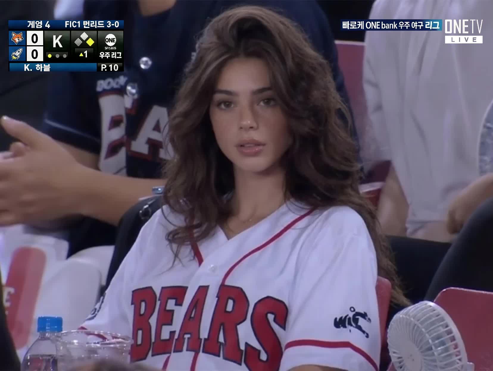 The Crowd Cam Effect ⚾️👀 - crowd augmentation vfx AI video