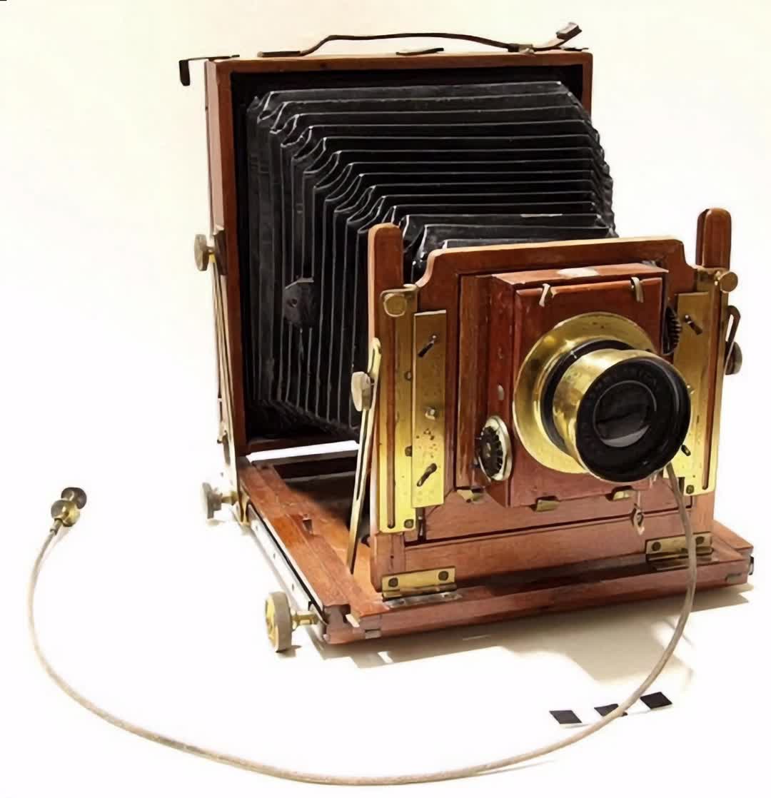 an old camera - ai camera AI video