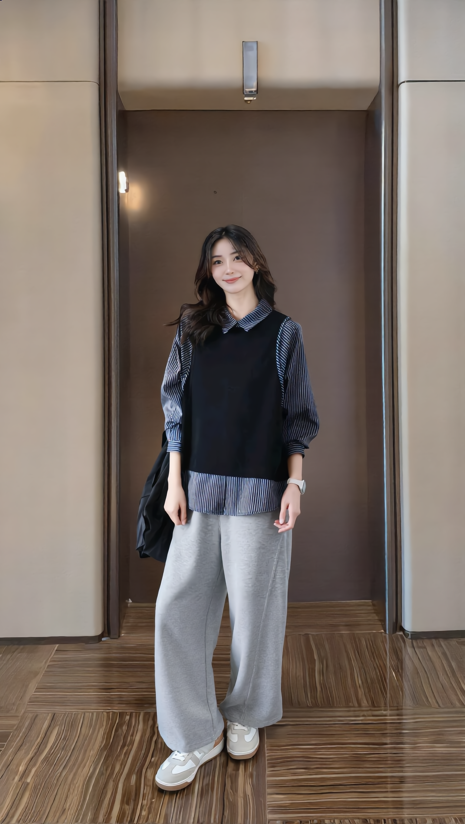 korean outfit - mira golden outfit AI image