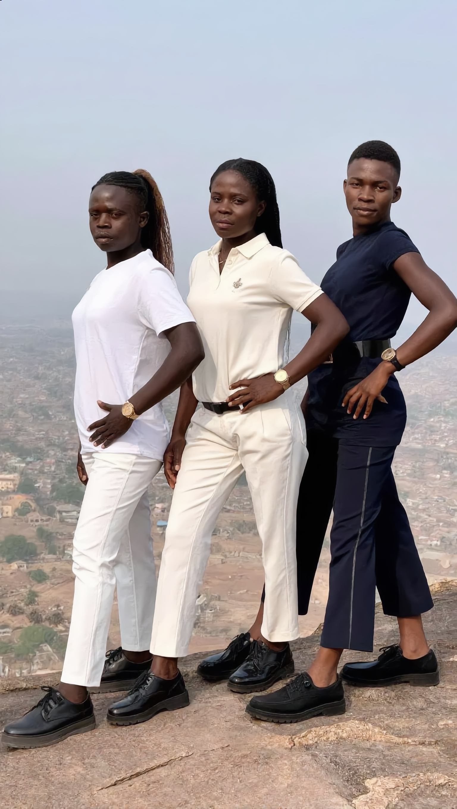 Kling AI work 310975200610862 - mr clean images AI image